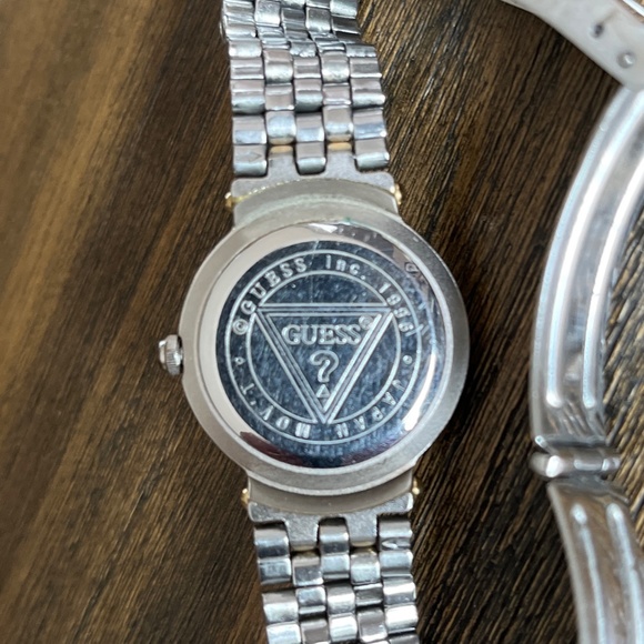 Women's GUESS Vintage early 1990’s Two Tone Quartz Watch Analog Black Face - Picture 4 of 7